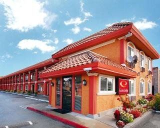 Econo Hotel